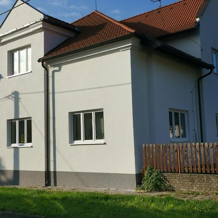 Apartmany Za Sakurou Hodonín Exteriör bild