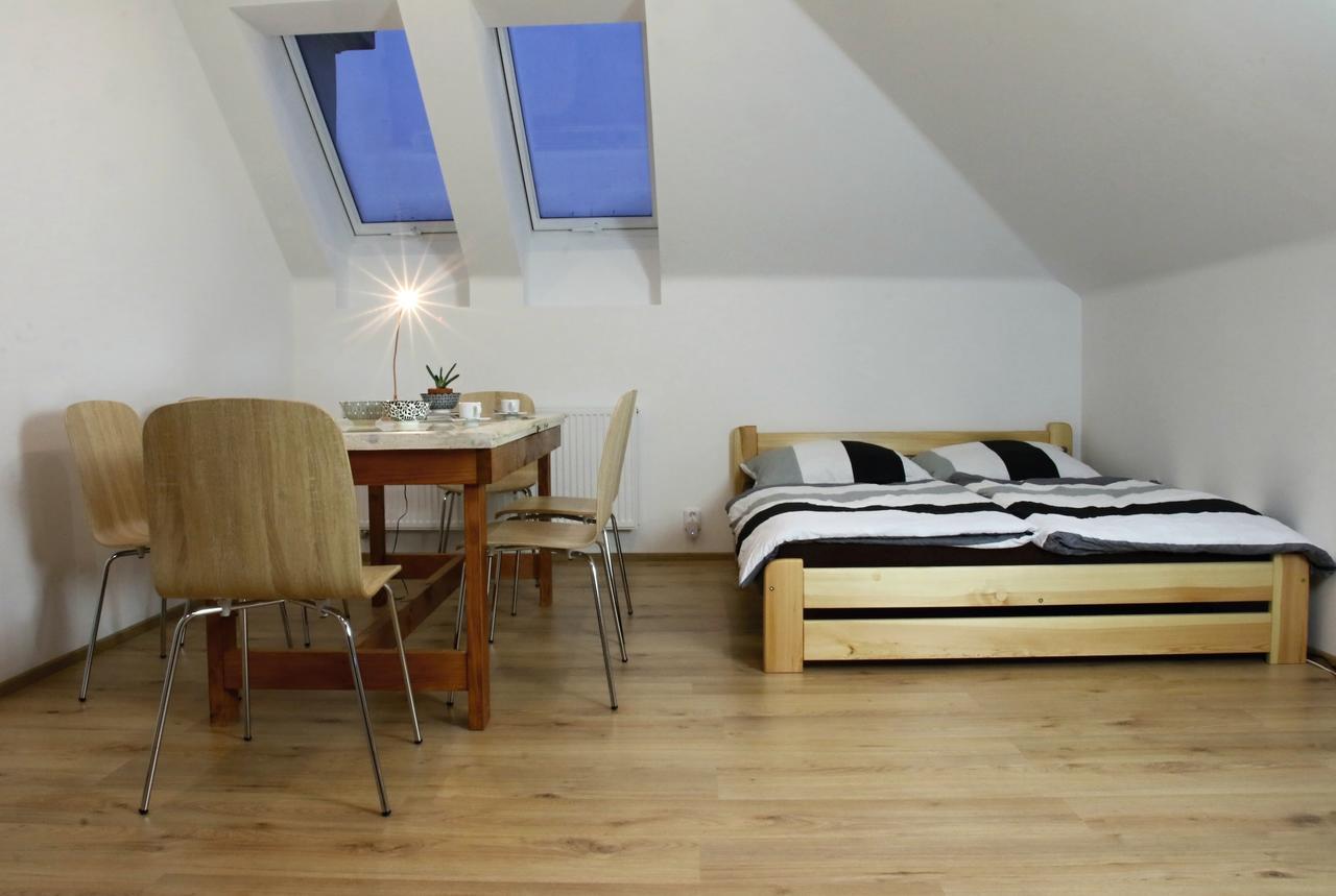 Apartmany Za Sakurou Hodonín Exteriör bild